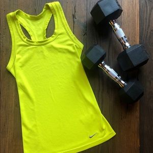 Nike Women’s Tight Fit Tank Top